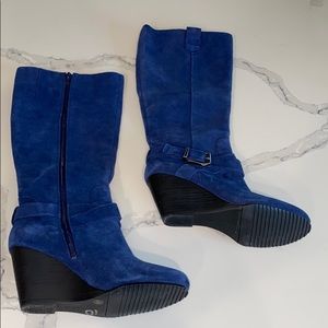 Blue suede boots